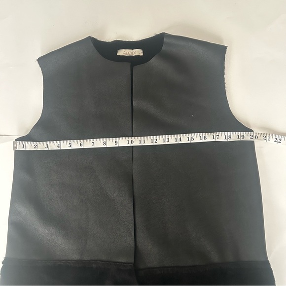 ITALIAN VEST FAUX LEATHER FAUX FUR BLACK - Picture 8 of 9